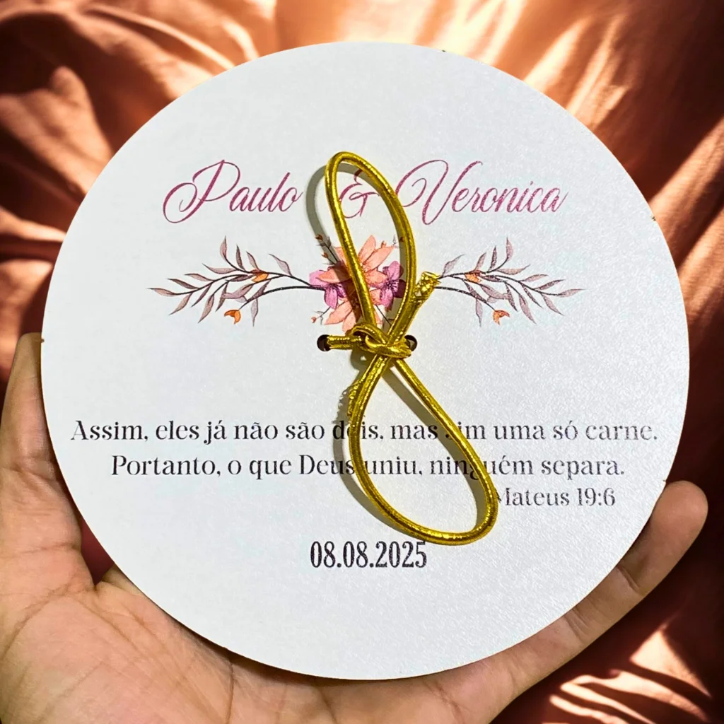 PORTA ALIANÇA PARA CASAMENTO PERSONALIZADO EM MDF COM SUPORTE E ELASTICO